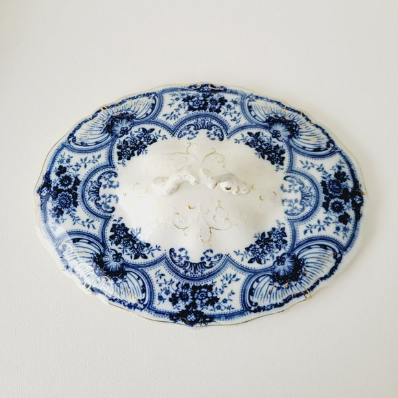 J&G Meakin Flow Blue Covered Vegetable Dish, Embossed w/Gold Accents, England - Picture 2 of 16